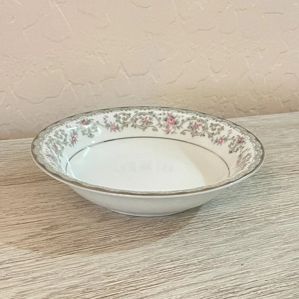 Noritake China Edgewood 5807 Bowl Small 5.5